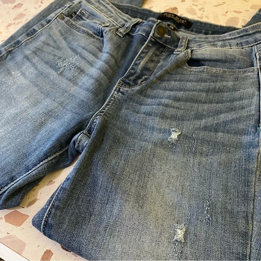 Judy Blue Size 29 Relaxed‎ Fit Jeans Distressed Whiskers Beach Splash Med Wash
